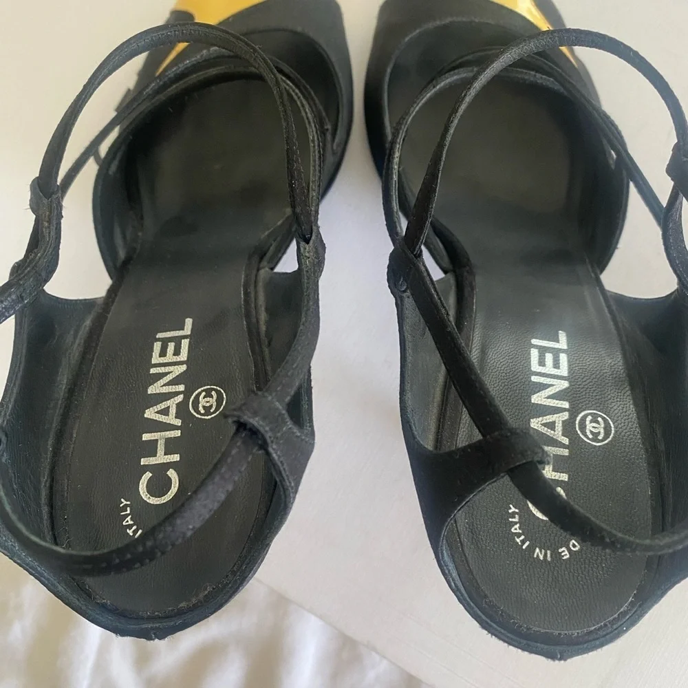 Authentic CHANEL Pearl Heel Strappy Sandals - Black & Yellow - Size 41